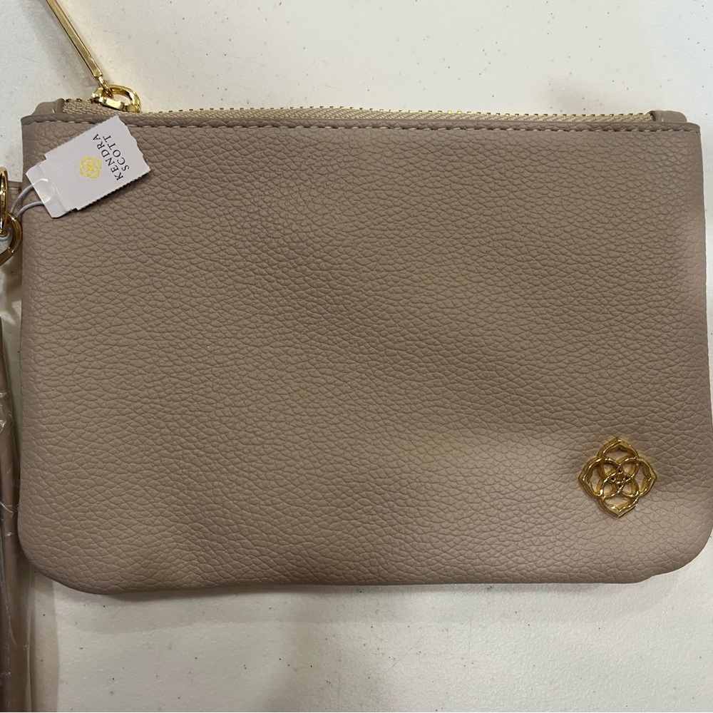 Kendra Scott Pebbled Leather Wristlet in Taupe with Gold Accent